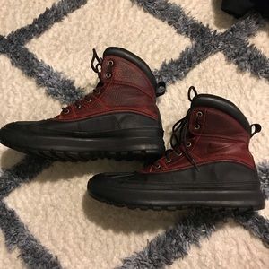 SOLD! Red Nike ACG Woodside Boots